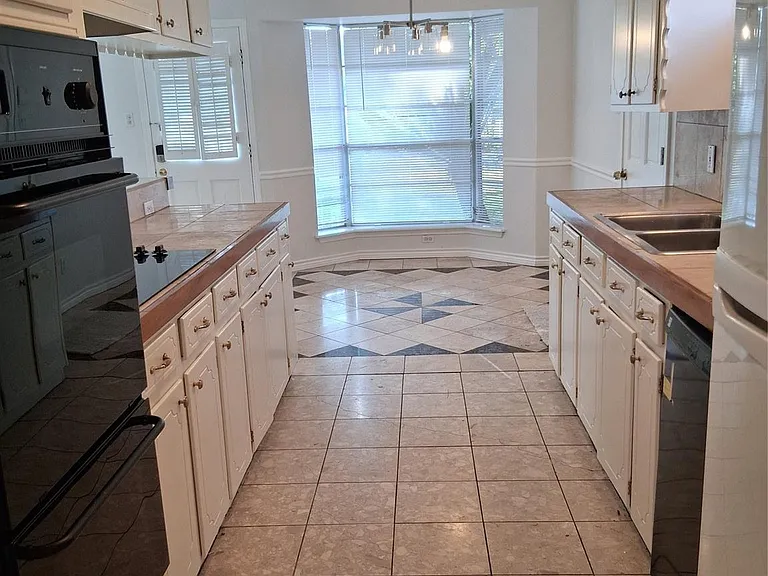7515 Brush Wood Dr — Photo 5