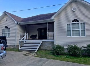 154 Left Penhook Rd, Harold, KY 41635