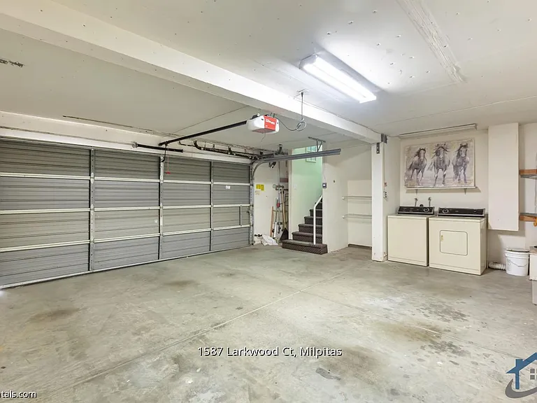 1587 Larkwood Ct — Photo 23