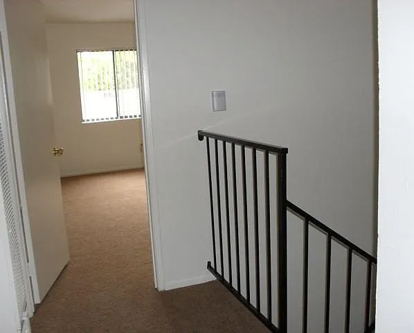 3 bed, 2.5 bath, 1300 sqft, $2,950 — Photo 4