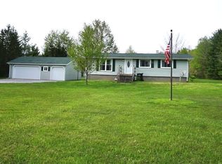 5875 Trumbull Rd, Geneva, OH 44041