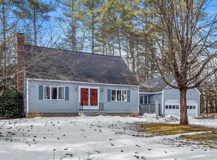 21 Sheffield St, Pepperell, MA 01463