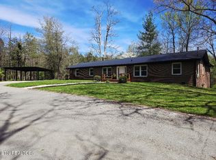 210 Dogwood Ave, Oneida, TN 37841