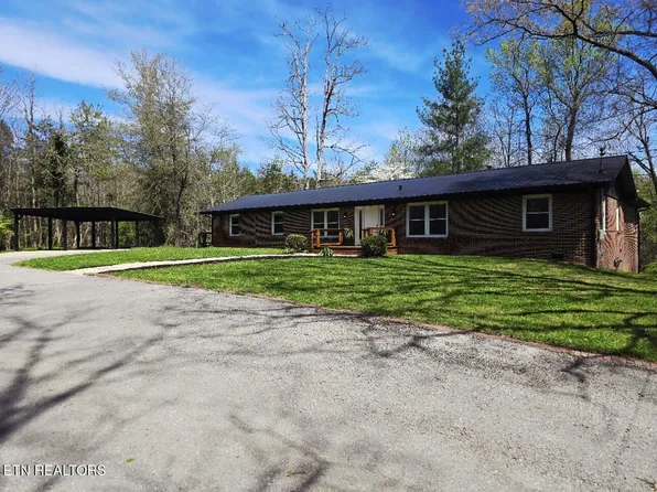 210 Dogwood Ave, Oneida, TN 37841