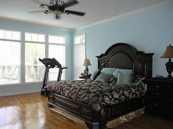 5th image of 735 Bear Creek Cir
