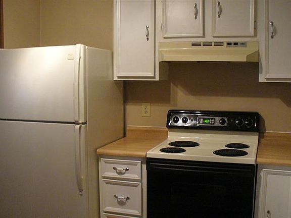 5th image of 2855 Mossy Brink Ct
