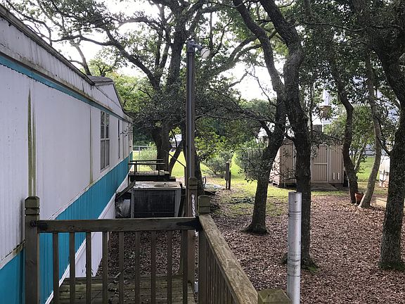 4th image of 3 Oak Island Oaks Cir