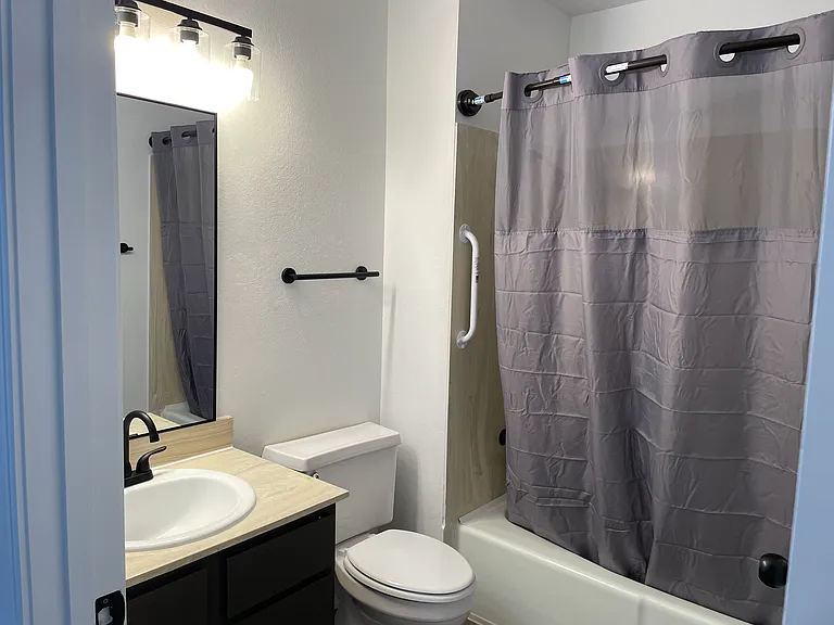 Just Renovated 2 Bed / 2 Bath Tucked Back in a Queit Foothills 4-Plex — Photo 21