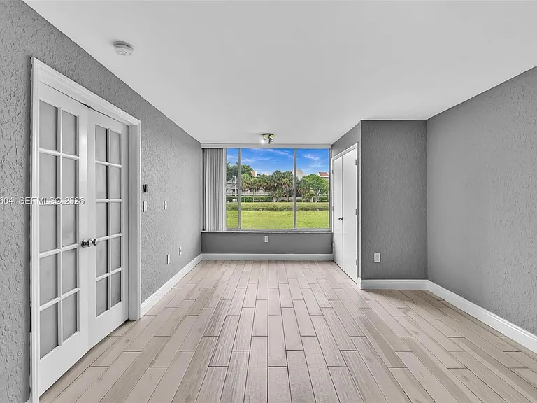 2851 N Oakland Forest Dr #111 — Photo 12
