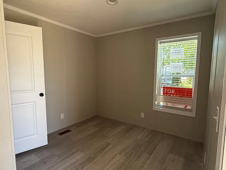 Hoosier Estates — Photo 10