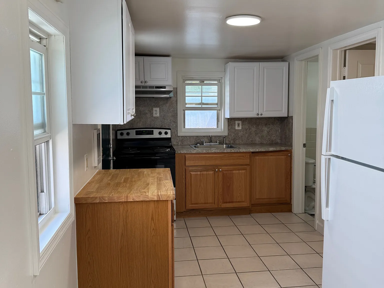 2 bed, $1,900 — Photo 4