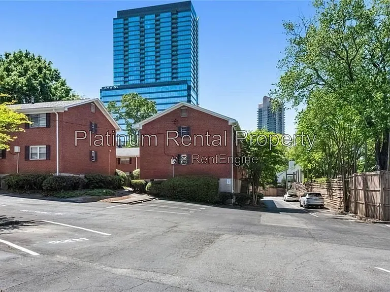 3660 Peachtree Rd NE #2C — Photo 2