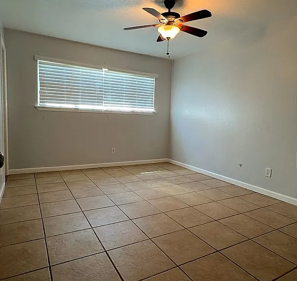 2632 Story Ave — Photo 12