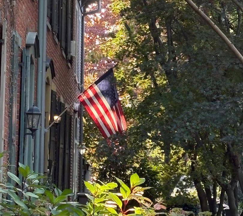 1st image of 318 W Newton Ave