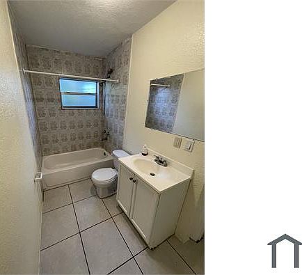 5th image of 1301 NW 7th Ave #B