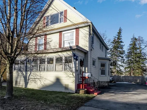 5482 Broadway St, Lancaster, NY 14086