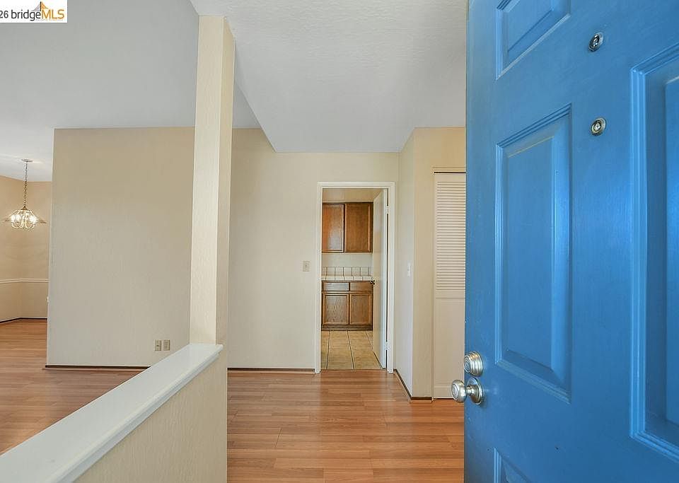 1st image of 2776 East Ct