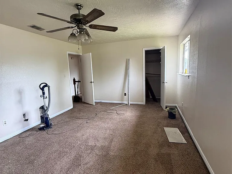 414 Dogwood St — Photo 11