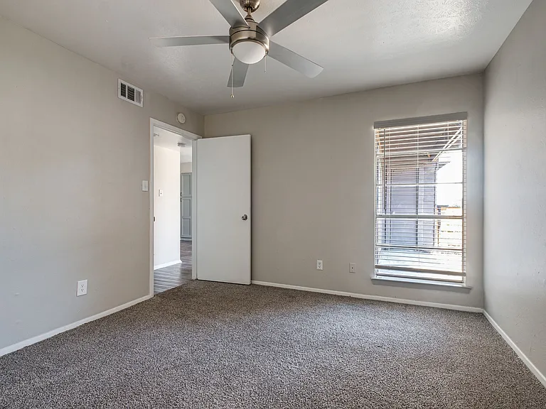 Barrett Apartment Homes — Photo 62
