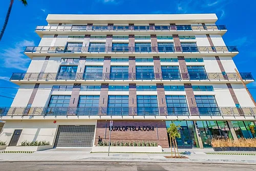 Lux Lofts LA Photo 1