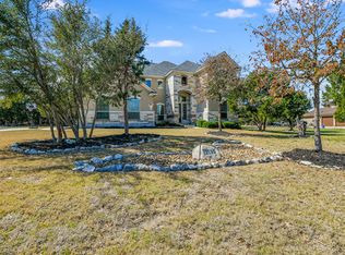 2139 Oakwood Holw, New Braunfels, TX 78132