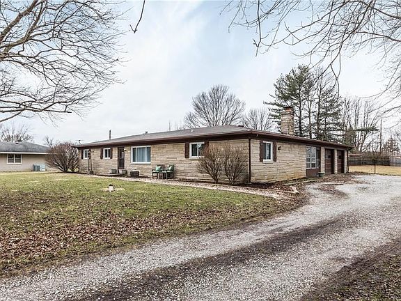 3rd image of 7574 Burns Dr