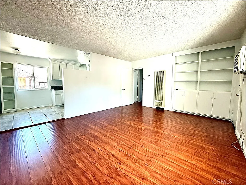 Photo 2 of 13 - 414 Mariposa Ave #F - Sierra Madre, CA Building Photo - 414 Mariposa Ave #F
