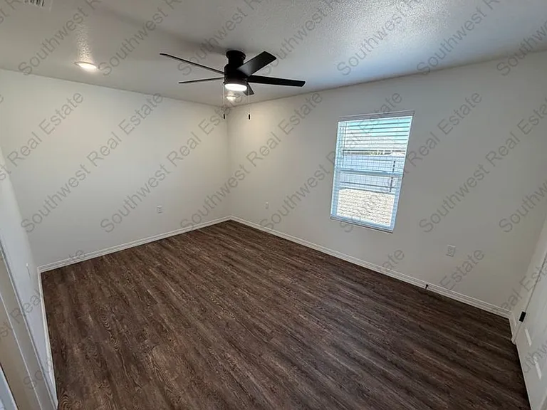2601 Aldrich — Photo 6