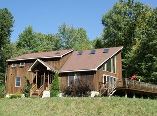 212 Algonquin Beach Rd, Averill Park, NY 12018