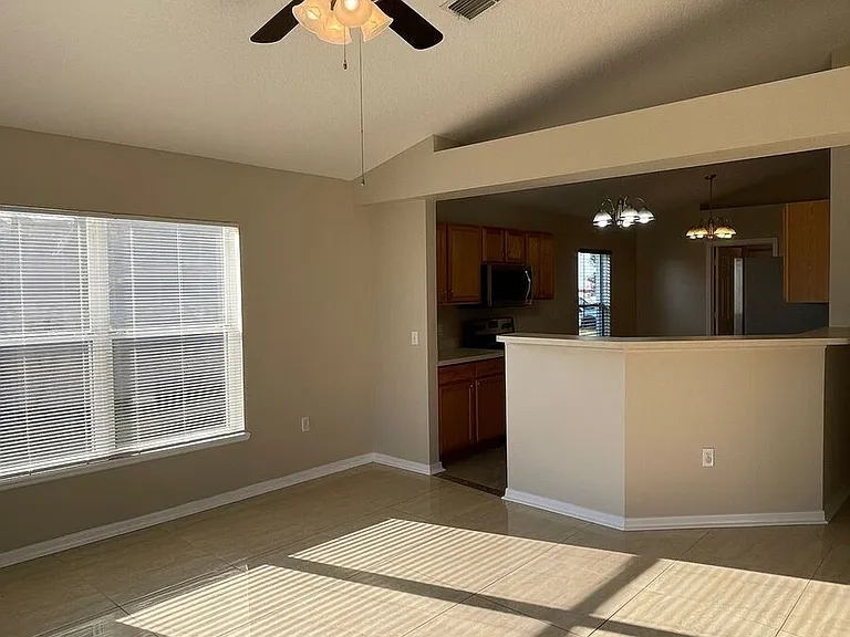 2317 Walnut Canyon Dr — Photo 3
