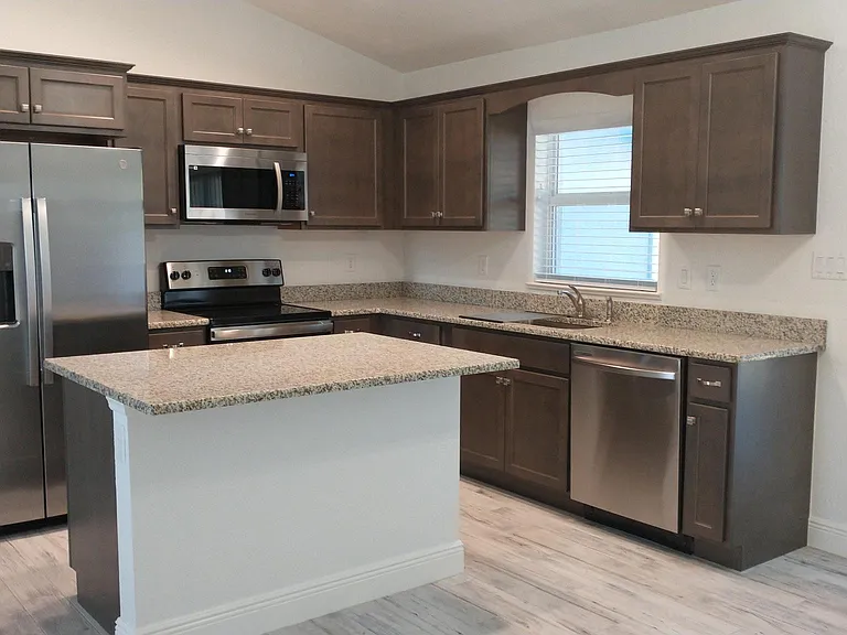 760 Aerostar Ave NW — Photo 10