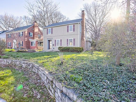 3rd image of 327 N Highland Ave