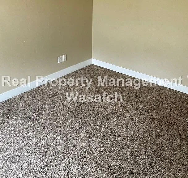 715 E Harrison Ave — Photo 21