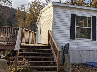 95 Winter St, Hardwick, VT 05843