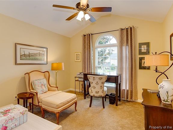 4th image of 3032 Torrington Trl