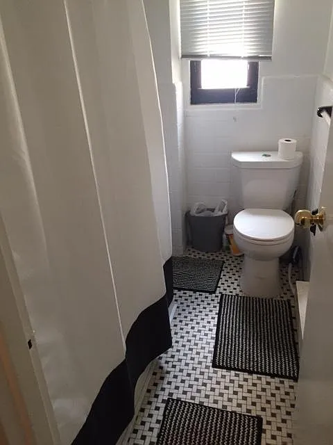 Studio, 400 sqft, $1,900 — Photo 4