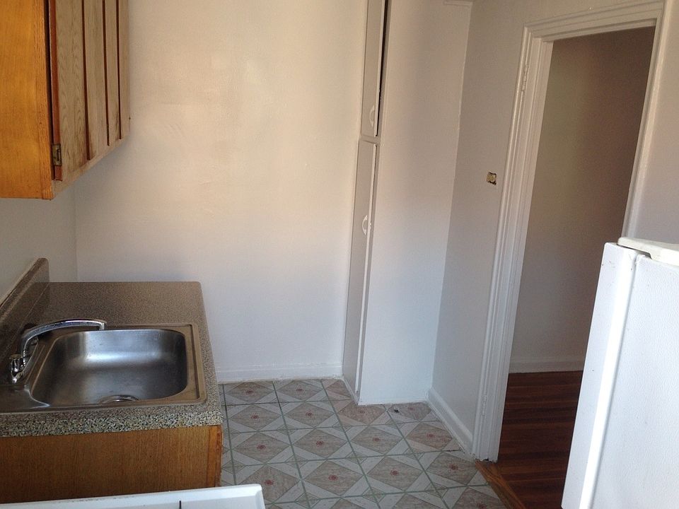 1st image of 14037 Ash Ave APT 501