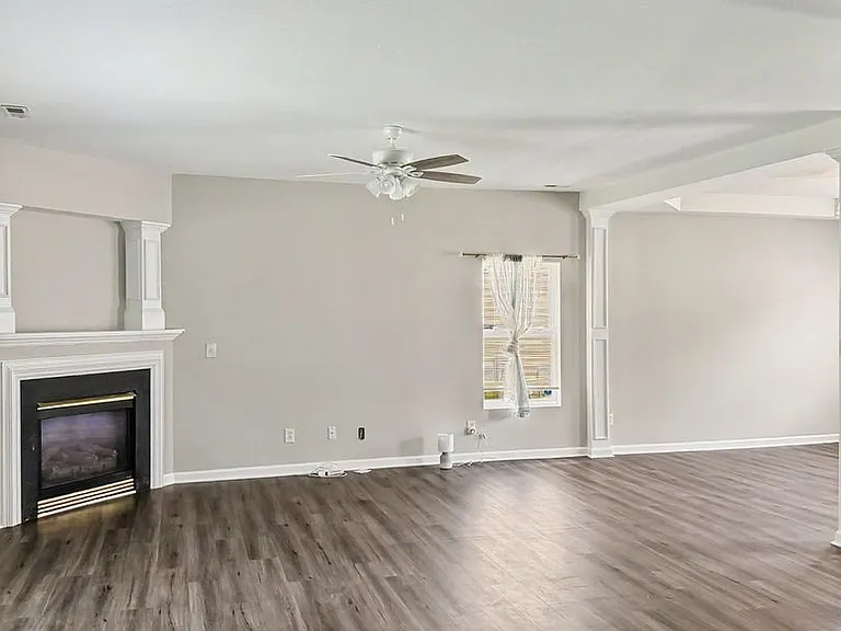 2717 Forest Grove Ct — Photo 11