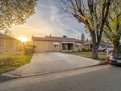 521 N Manor St, Tulare, CA, 93274