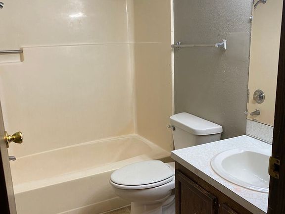 5th image of 3201 E Rosser Ave APT 6