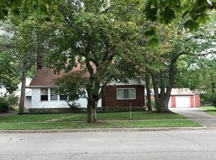 717 Taylor St, Chelsea, MI 48118