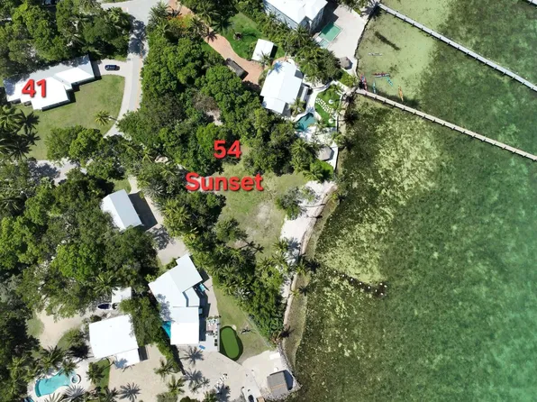 54 Sunset Rd, Key Largo, FL 33037