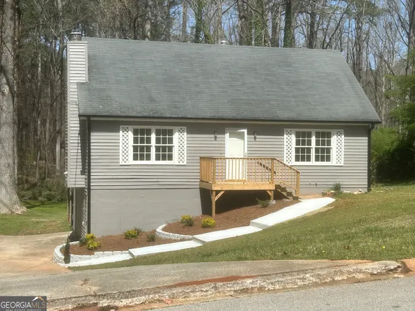 3953 Woodland Cir SE, Conyers, GA 30013