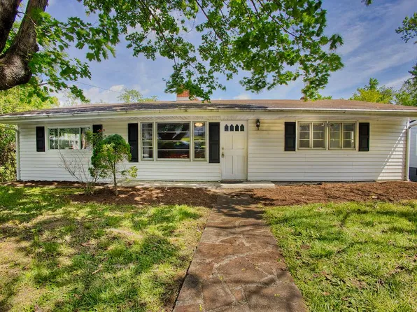 540 Graham St, Pulaski, VA 24301