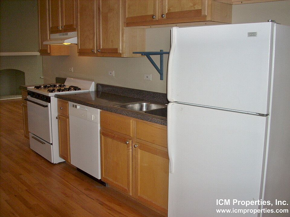 1st image of 1825 W Foster Ave #5137-3