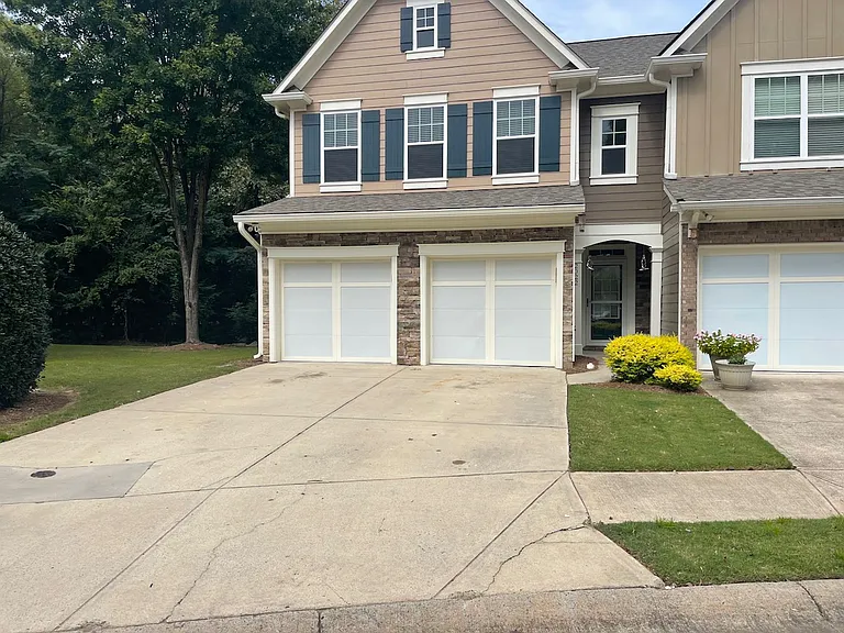 2022 Ellison Way NW — Photo 1