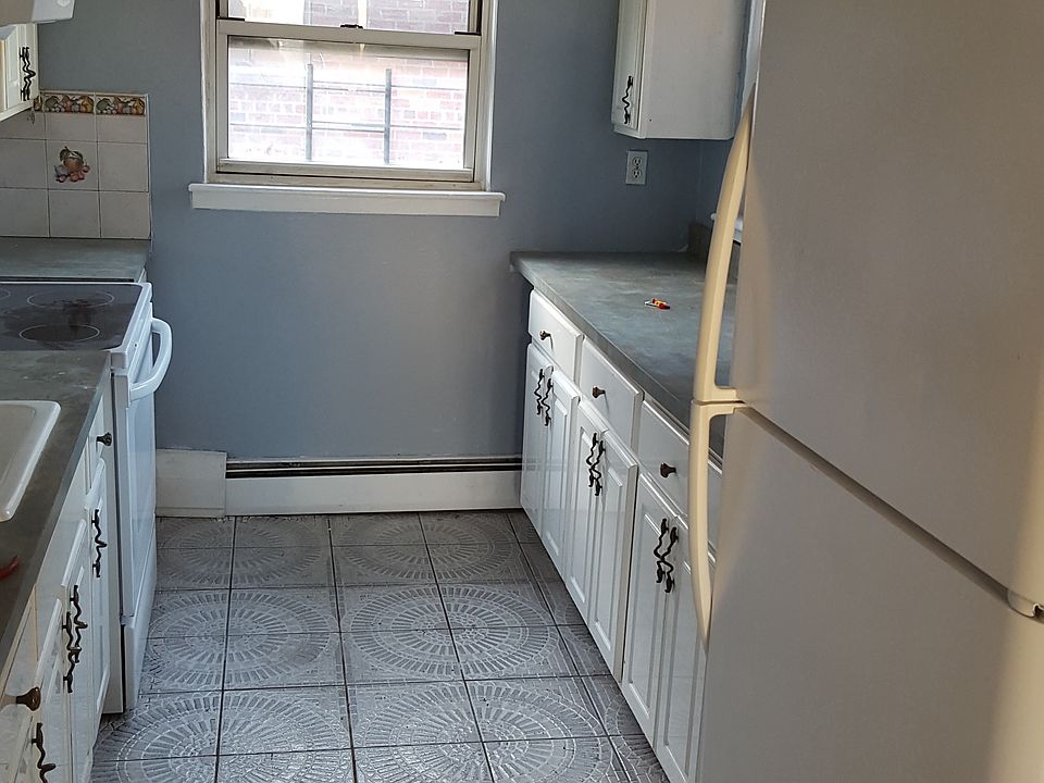 2nd image of 1070 Thomas S Boyland St