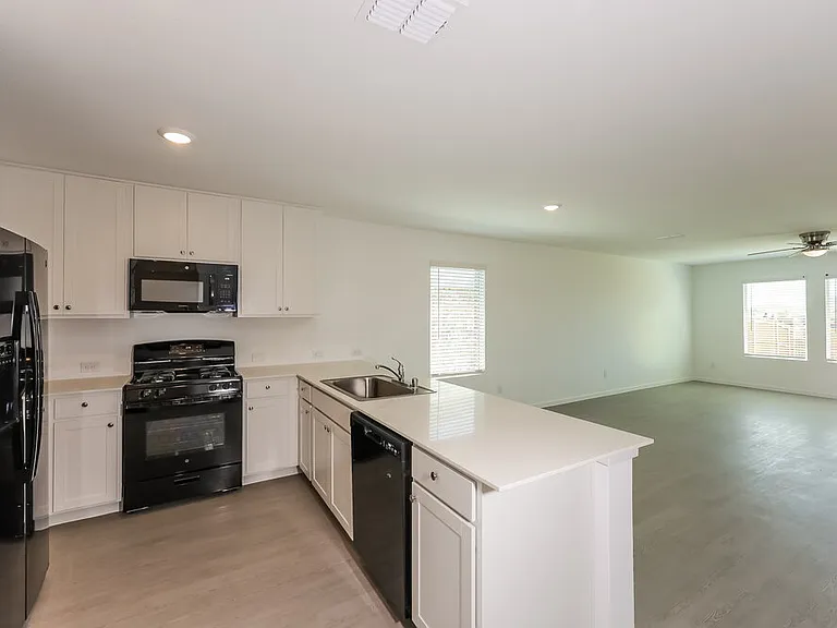 1289 Wedgeleaf Ln — Photo 8