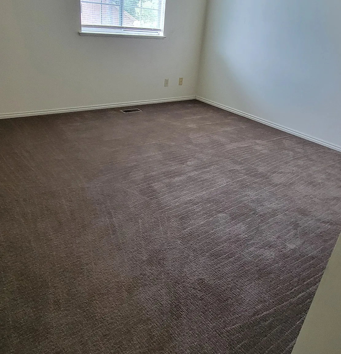 3 bed, 1700 sqft, $1,650 — Photo 4