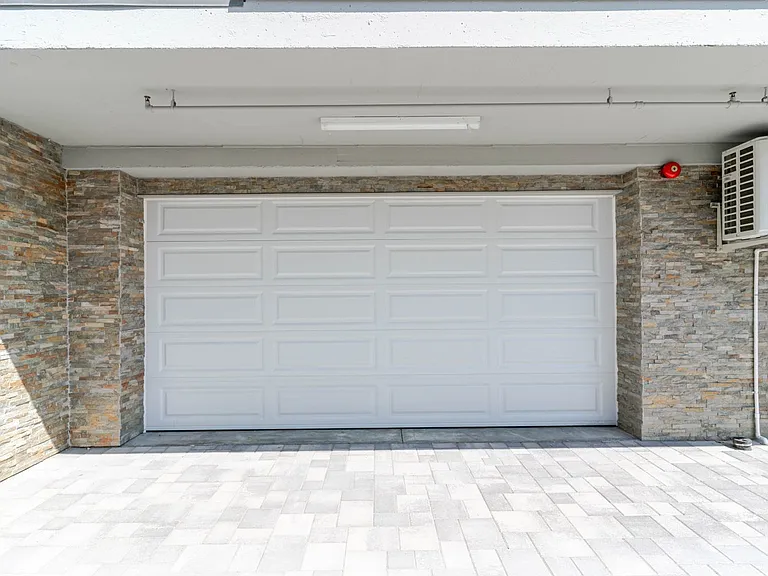1961 Waltonia Dr #103 — Photo 20
